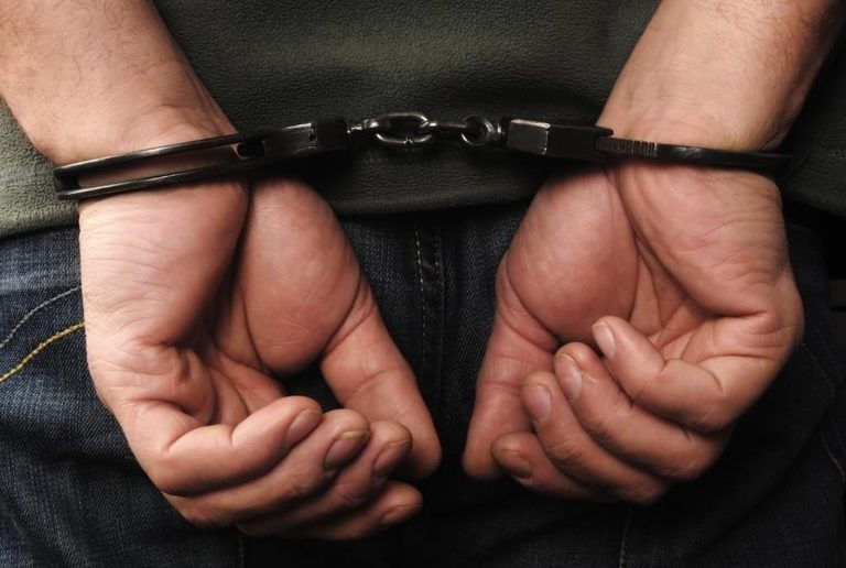 Homem é preso acusado de abusar de deficiente mental