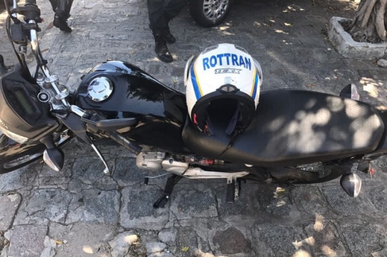 CPTran recupera moto roubada no Novo Paraíso