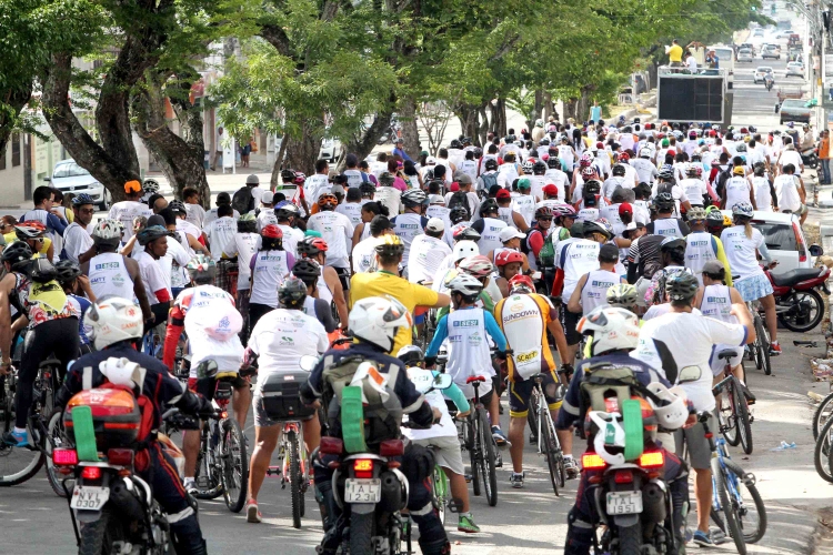 Passeio ciclístico abre comemorações do aniversário da capital