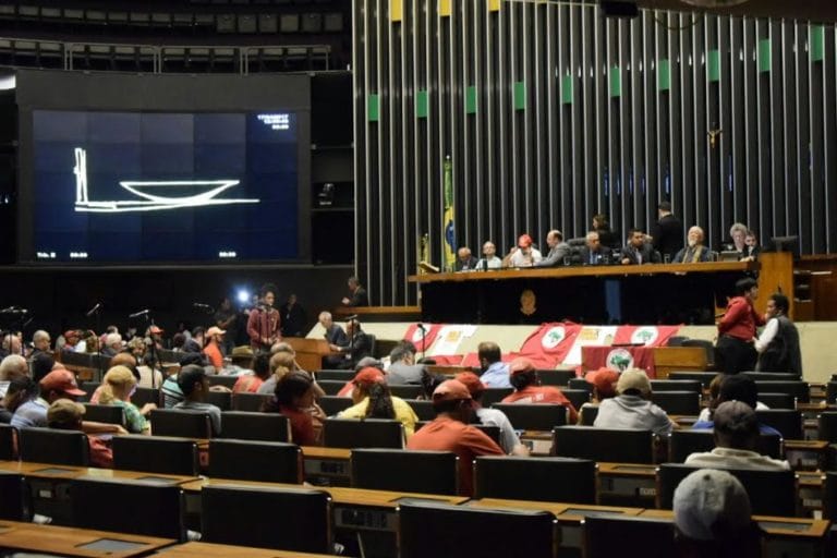 Sessão da Câmara lembra massacre de Eldorado dos Carajás