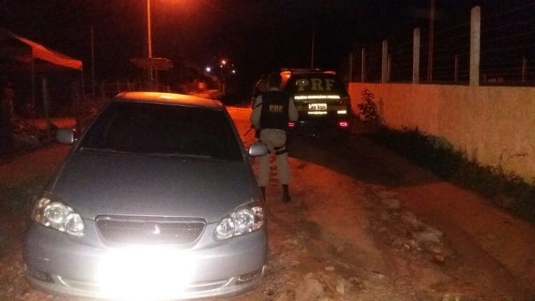 PRF recupera Corolla roubado em supermercado no Jardins