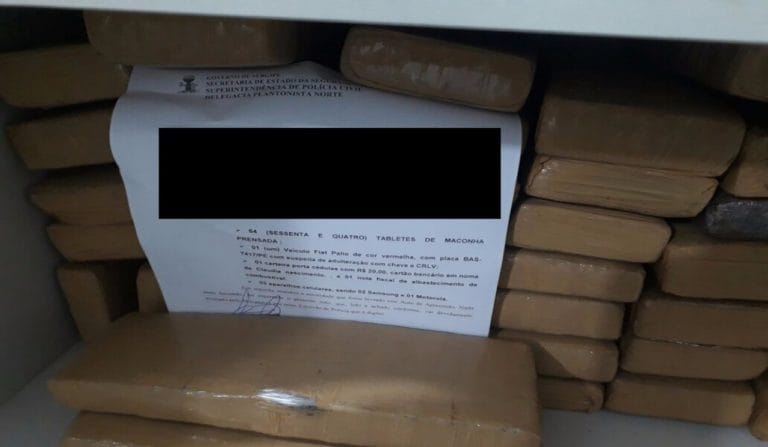 Adolescente é flagrado com mais de 60 kg de maconha em Socorro