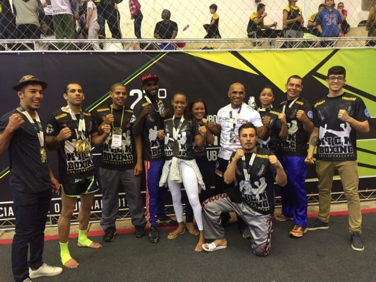 Sergipano representa Brasil em evento internacional de kickboxing