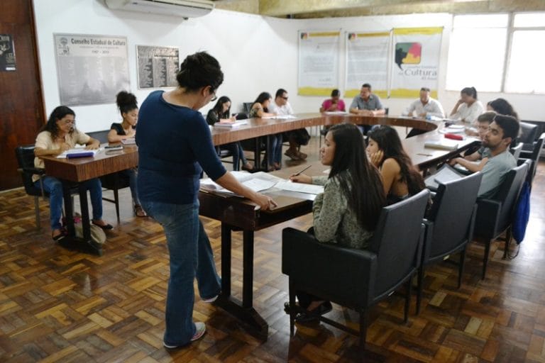 Biblioteca Pública inicia curso de Inglês Básico gratuito