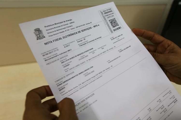 Consumidor deve solicitar nota fiscal a prestador de serviço