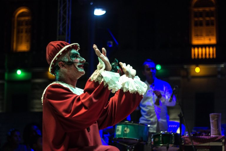 Mamulengo de Cheiroso faz homenagem a Clemilda
