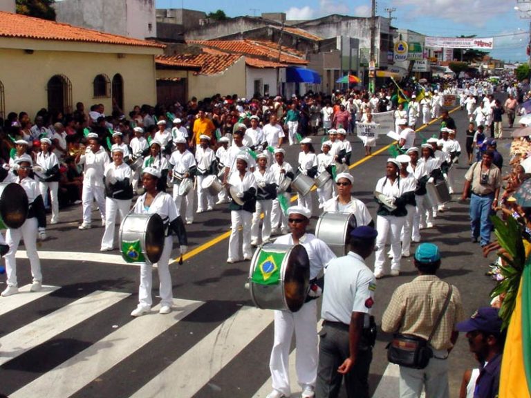 Sem dinheiro, Semed cancela desfile cívico da ‘Rua Bahia’