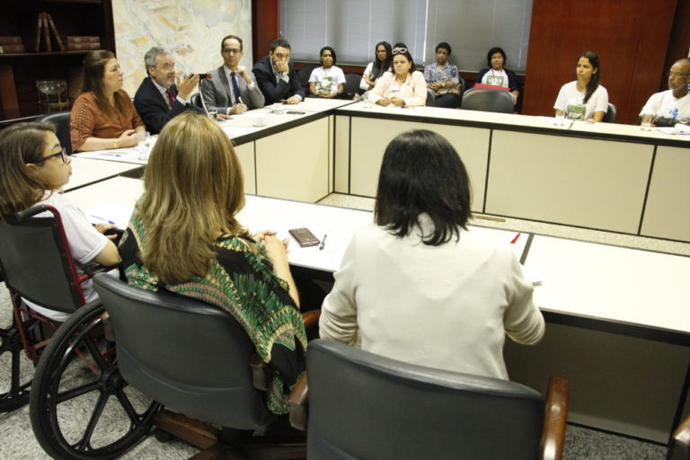 Situação dos renais crônicos em SE é discutida no TCE