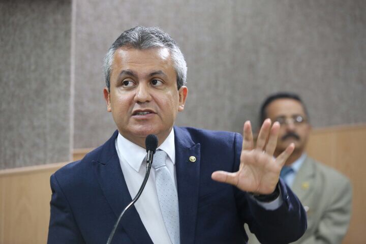 Elber Batalha deve ir à Justiça contra PL do IPTU
