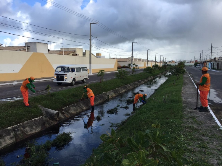 Emsurb realiza ações de prevenção aos alagamentos