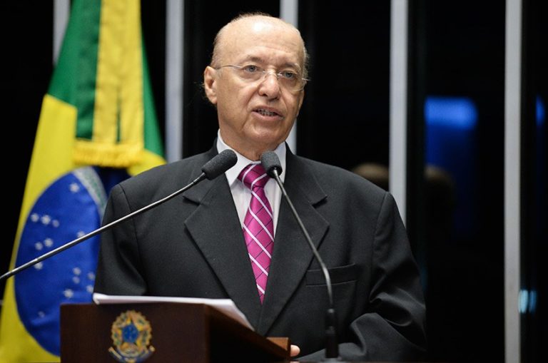 Ex-senador Valadares testa positivo para a covid-19