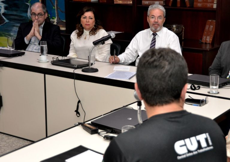Prefeitura de Riachuelo se compromete a  realizar melhorias em unidades de saúde