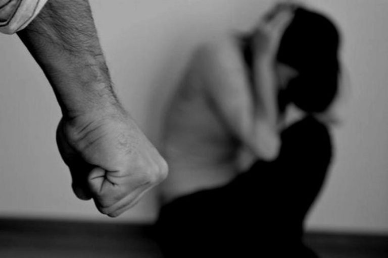 Projeto permite saque de FGTS por mulher vítima de violência