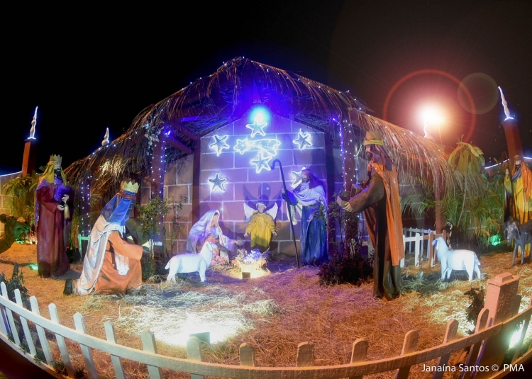 Parque da Sementeira ganha iluminação natalina e presépio