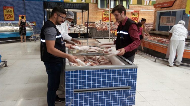 Supermercado volta a ser autuado pelo Procon