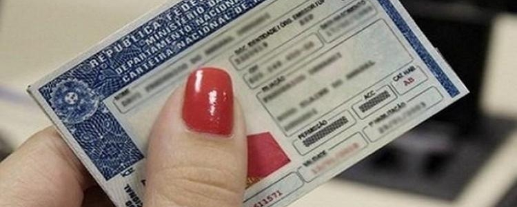 Revogada resolução sobre curso na renovação de CNH