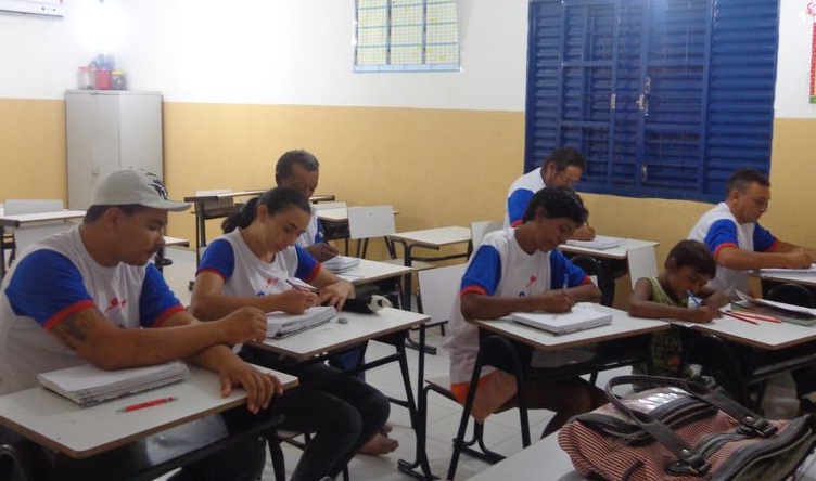 Termina hoje prazo para inscrição no Encceja