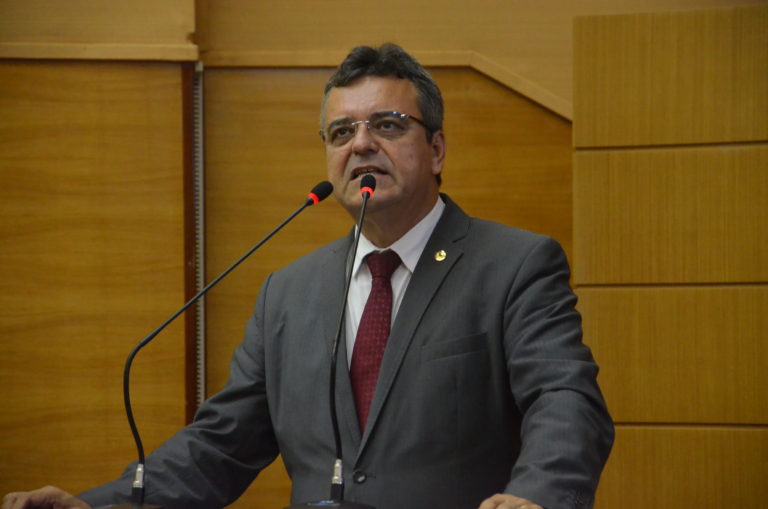 Luciano Pimentel cobra reconstrução em São Cristóvão