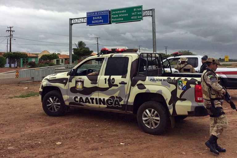 Dois homens morrem em confronto com a polícia no Sertão