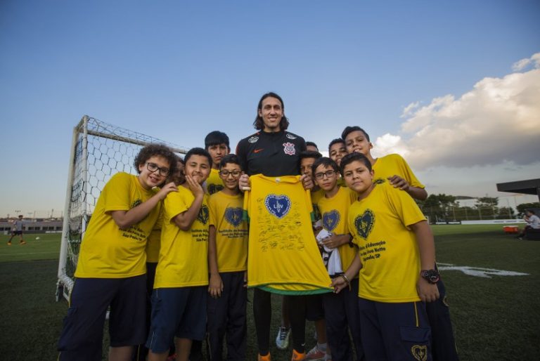 LBV lança campanha “Fiz um gol pela infância brasileira”