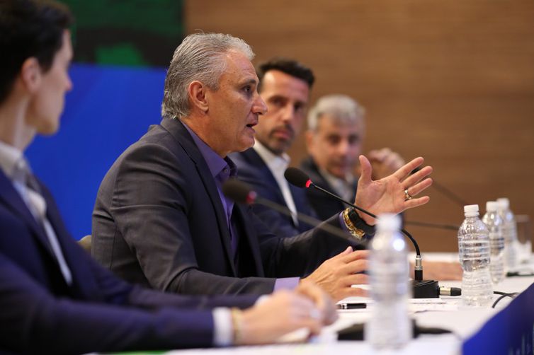 Tite convoca hoje seleção que irá à Copa da Rússia