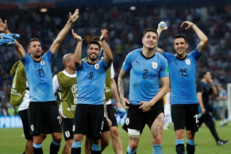 Uruguai elimina Portugal e vai às quartas