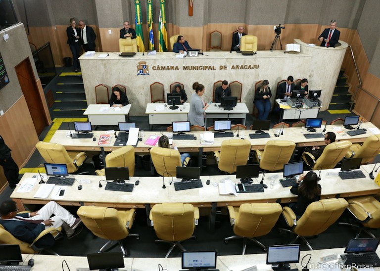 Delegados serão ouvidos na CPI do Lixo na CMA