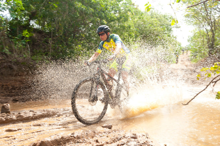 Grupo Maniçoba realiza 2º Trilhão de Mountain Bike