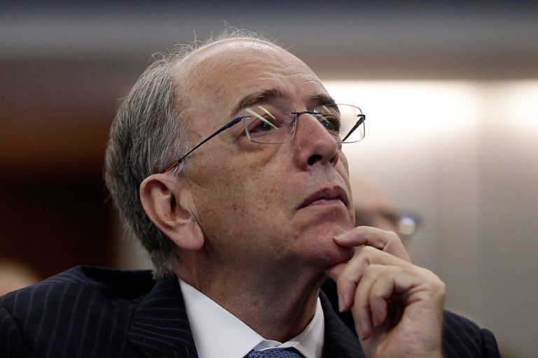 Pedro Parente pede demissão da Petrobras