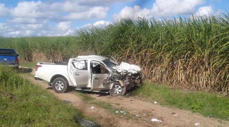 Batida entre Corsa e S-10 deixa três mortos e quatro feridos na SE-335