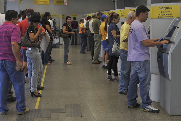 Expediente bancário tem alterações neste final de ano