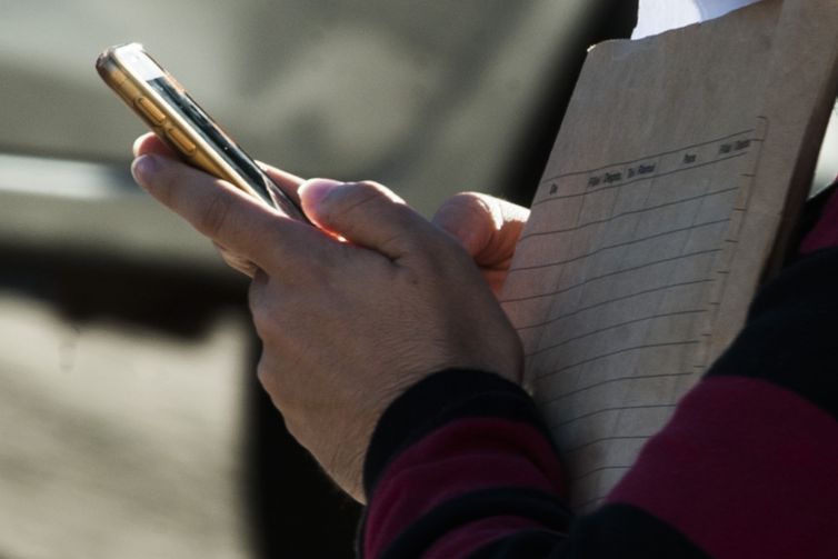 Anatel bloqueia mais de 3 mil celulares em Sergipe