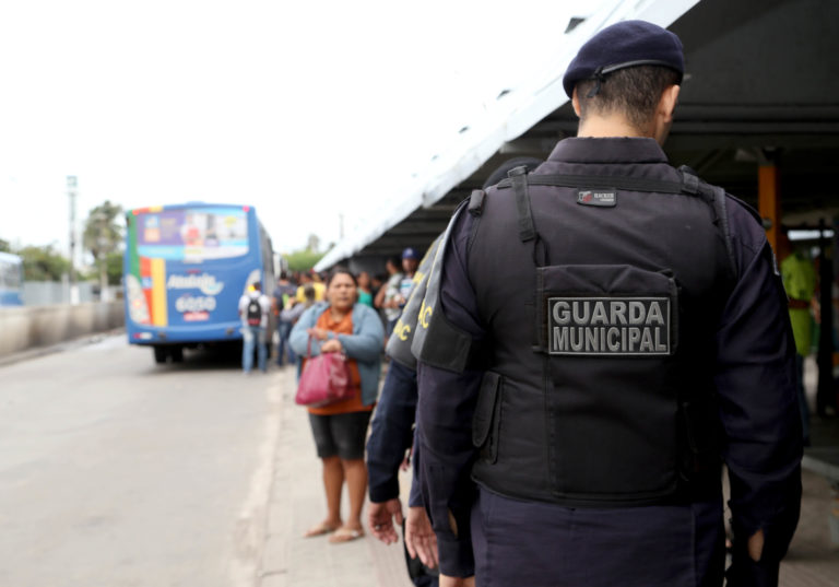 Assaltos a ônibus têm redução superior a 36% em junho