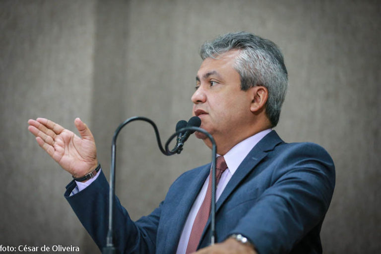“Contribuintes poderão ter IPTU ressarcido”, afirma Elber