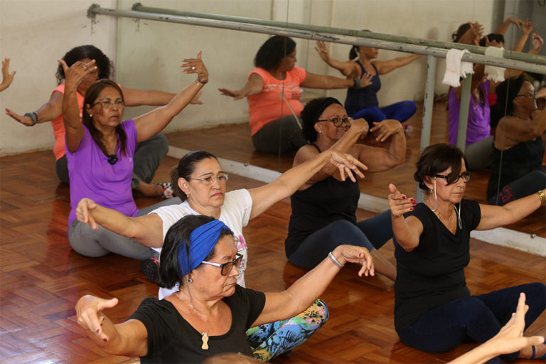 PMA oferece curso de dança para terceira idade