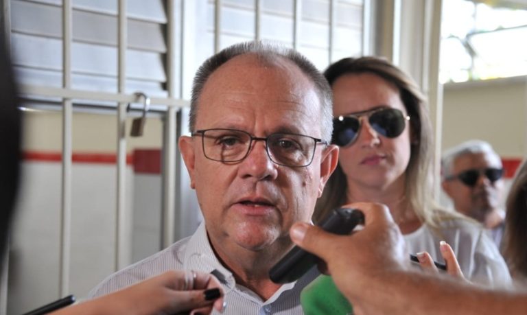 Belivaldo cogita vender ações do Banese e Deso para cobrir déficit de R$500 mi