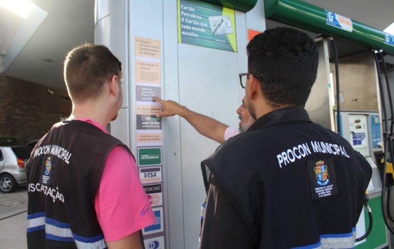 Pesquisa aponta redução de preços de combustíveis