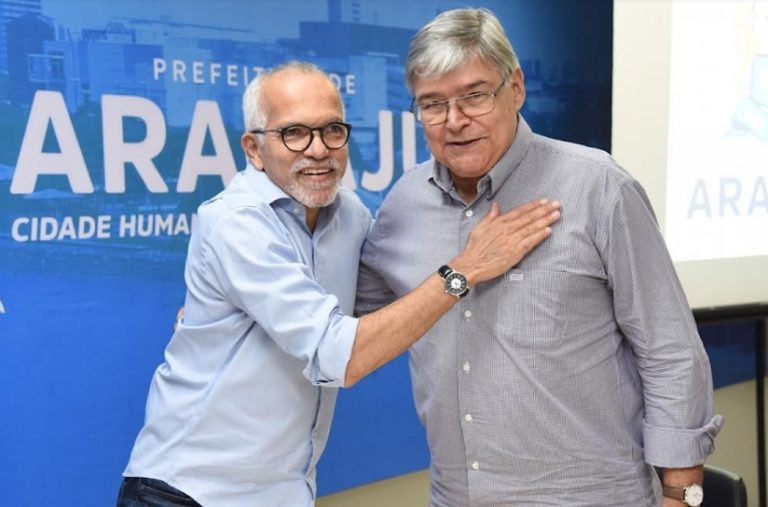 Edvaldo empossa Eliziário Sobral na CGM