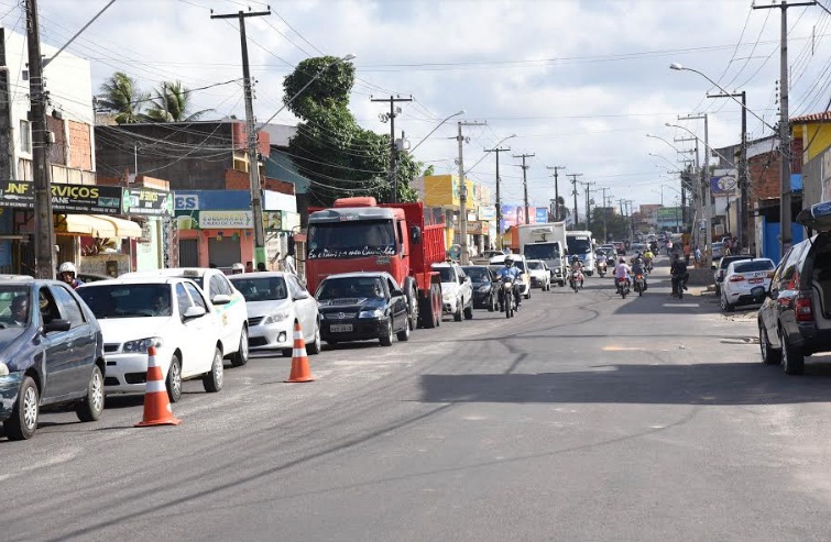 Edvaldo autoriza obra na av. Euclides Figueiredo