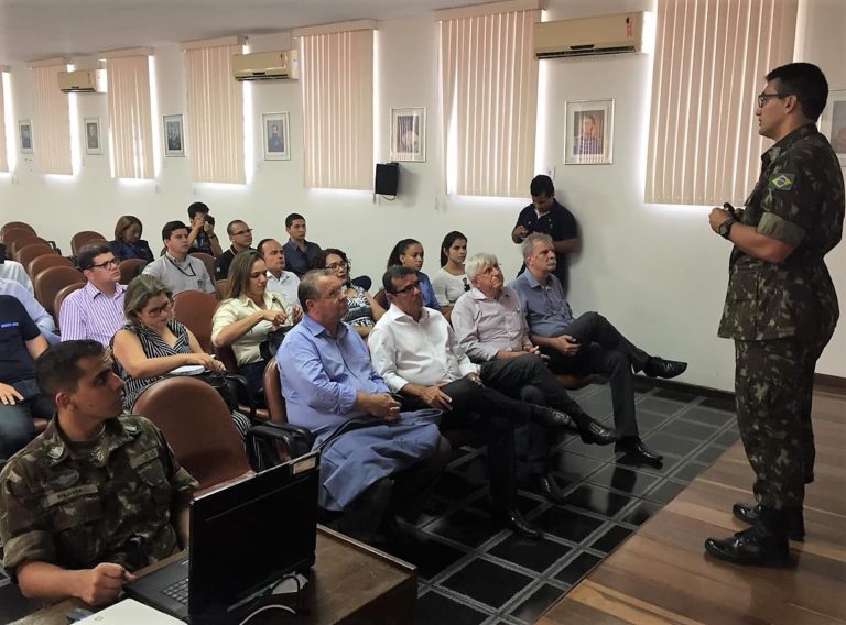 Exército firma parcerias para garantir oportunidades a reservistas