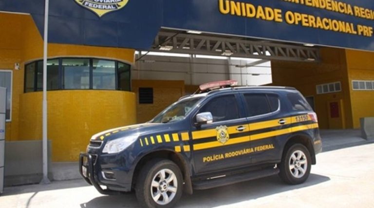 PRF detém assaltante de ônibus na BR 235