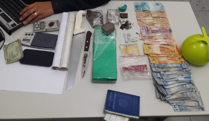 PM prende suspeitos de tráfico de drogas no Orlando Dantas