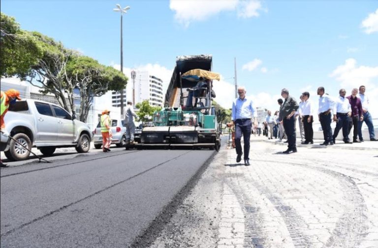 Prefeito inspeciona obras da avenida Beira Mar