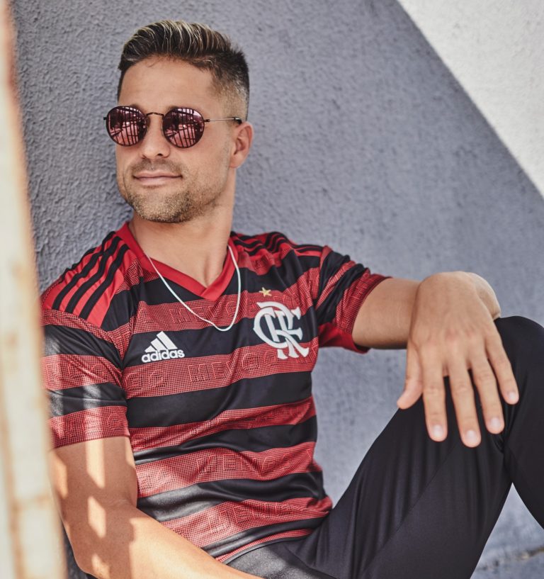 Nova camisa do Flamengo começa a ser vendida sábado, 23