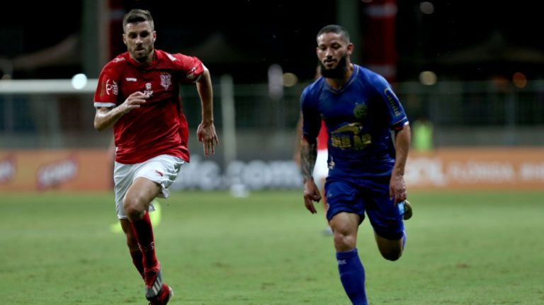 Sergipe derrota o Esquadrão de Aço na Fonte Nova