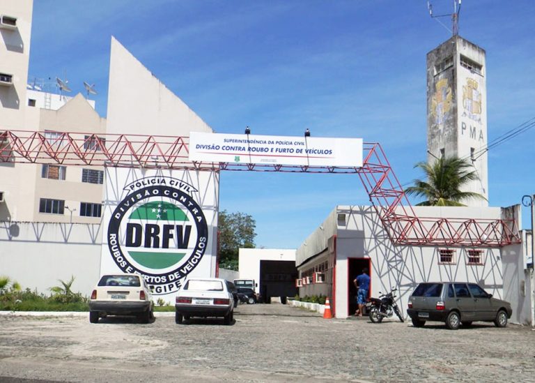 PC desarticula grupo que aplicava golpes em locadoras