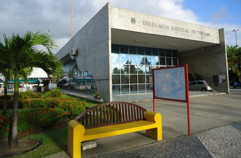 Delegacia de Turismo volta a funcionar na Orla de Atalaia