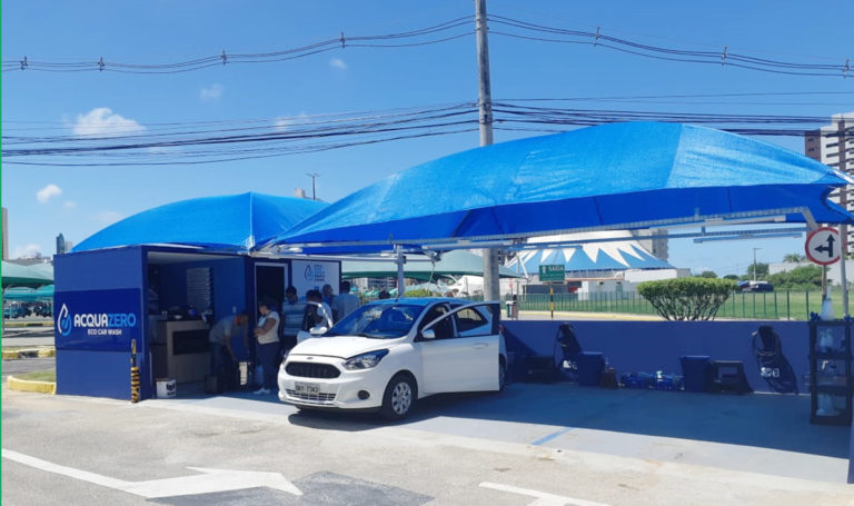 Vacinação em drive thru provoca alteração no trânsito
