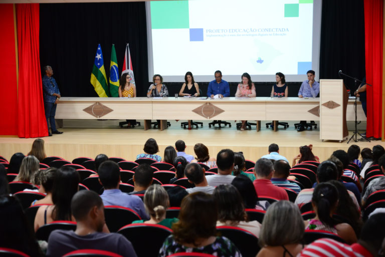 Programa Educação Conectada é lançado em Sergipe