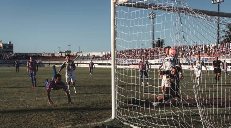 De virada, Frei Paulistano bate Itabaiana por 2 a 1